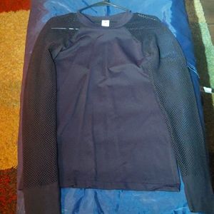 Black long sleeve workout shirt